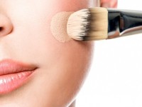Как правильно наносить румяна: советы визажиста