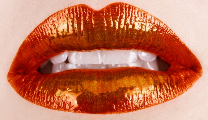 Макияж с оранжевой помадой: весна 2014