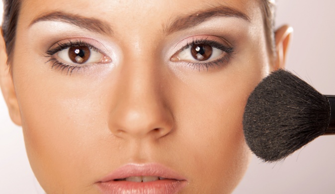 Макияж в розовом цвете: зима 2014