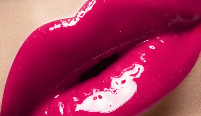 Как визуально увеличить губы: летний макияж